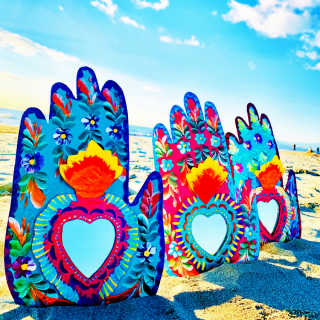 Mano Floreale con Specchio